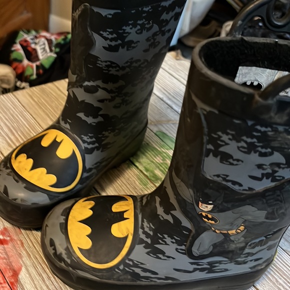 Western Chief Batman Rain Boots- Like New! - Picture 4 of 4